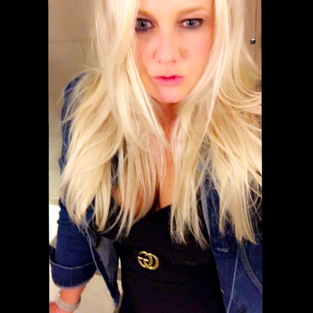 Meet Lindsay your ✨Posh Ambassador✨